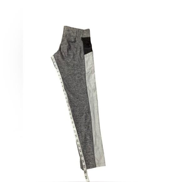 PINK Victoria Secret Ultimate Leggings Gray Size Large - Picture 9 of 10